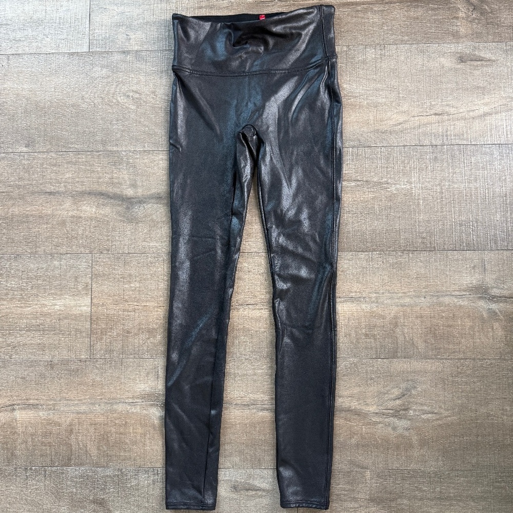SPANX faux leather leggings - Picture 3 of 9